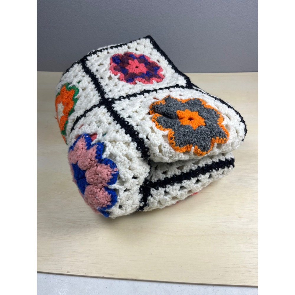 Handmade Crochet Granny Square Floral Blanket Afghan Multicolor Boho 48"x 66" - Picture 6 of 6